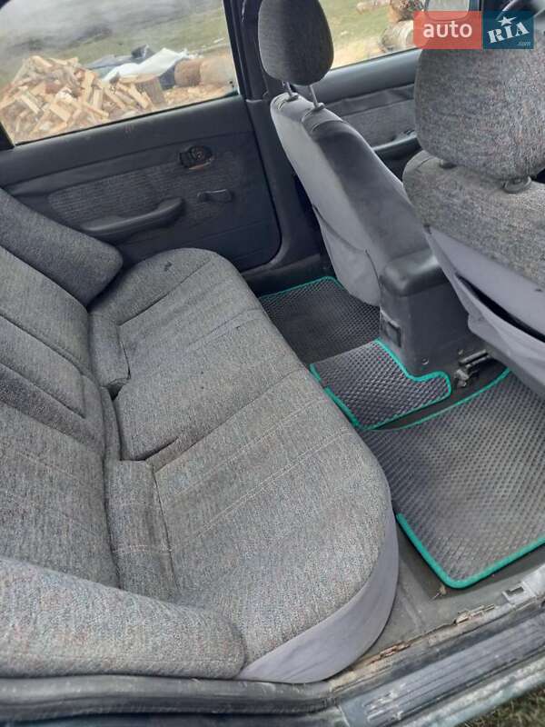 Седан Kia Clarus 1997 в Хорошеве