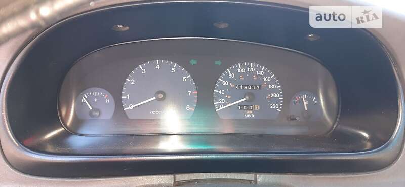 Седан Kia Clarus 1997 в Фастові