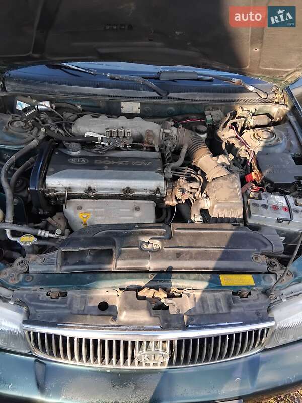 Седан Kia Clarus 1997 в Харкові
