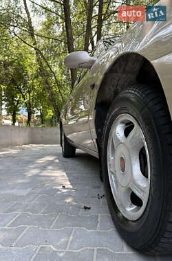 Седан Kia Clarus 1998 в 