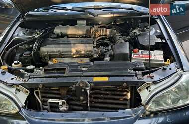 Седан Kia Clarus 1999 в 