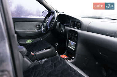 Седан Kia Clarus 1998 в 