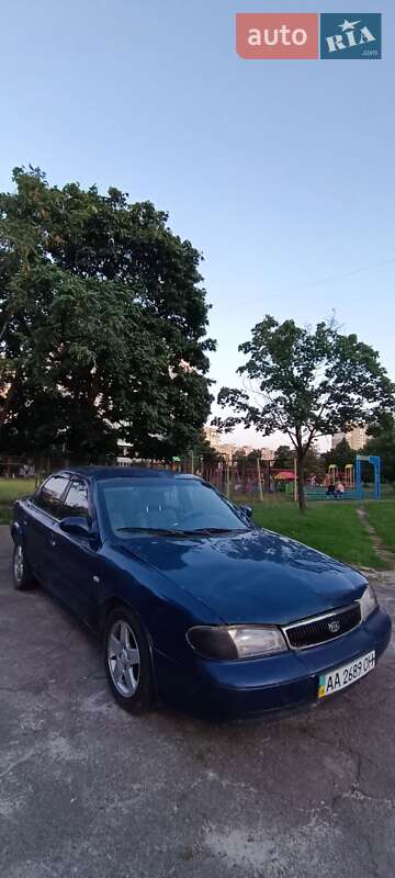 Седан Kia Clarus 1997 в Киеве