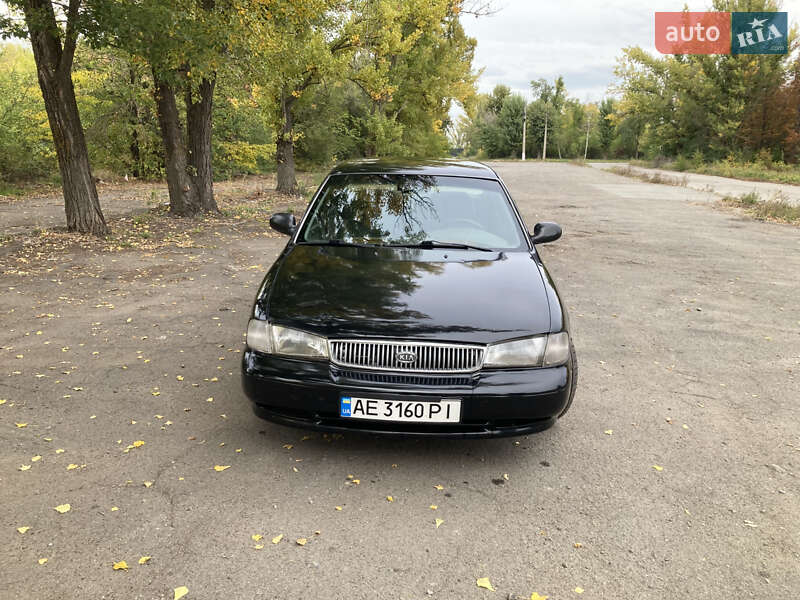 Седан Kia Clarus 1997 в Кривом Роге