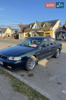 Седан Kia Clarus 1997 в Стрые