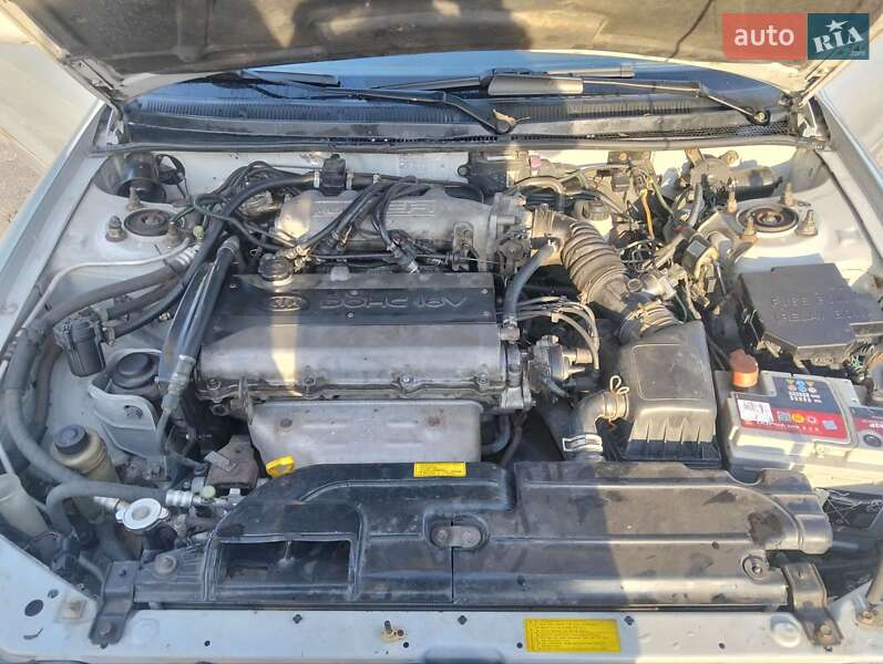 Седан Kia Clarus 1998 в Кременчуге