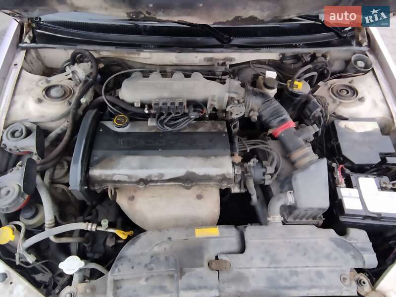 Седан Kia Clarus 1997 в Івано-Франківську