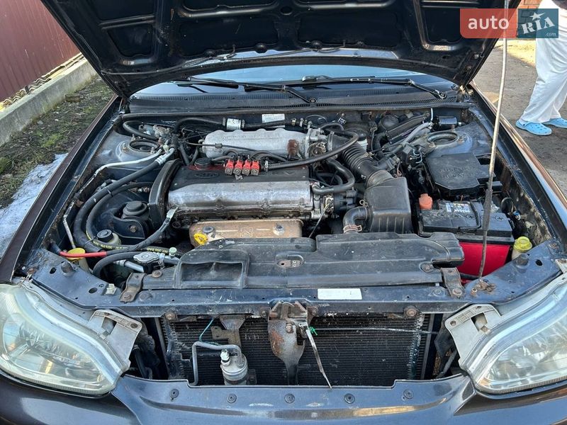 Седан Kia Clarus 1998 в Луцьку