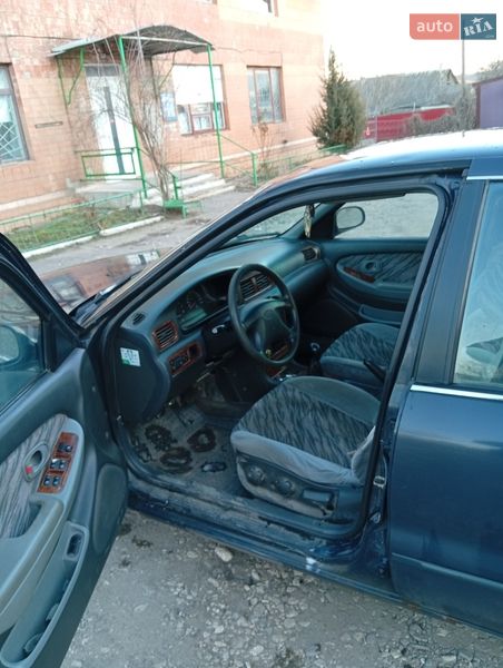Седан Kia Clarus 1999 в Піщанці