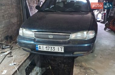 Седан Kia Clarus 1997 в Гореничах