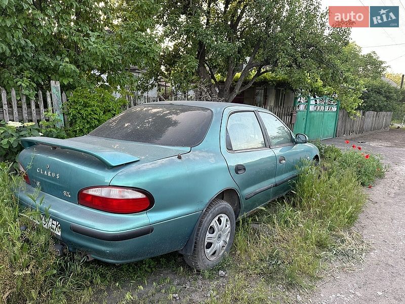 Седан Kia Clarus 1997 в Каменском