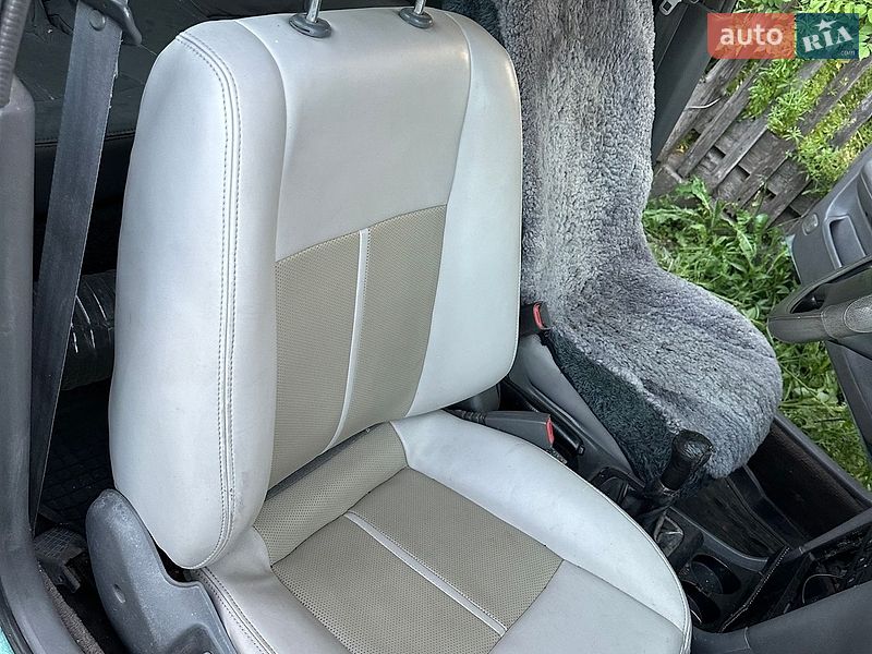 Седан Kia Clarus 1997 в Каменском