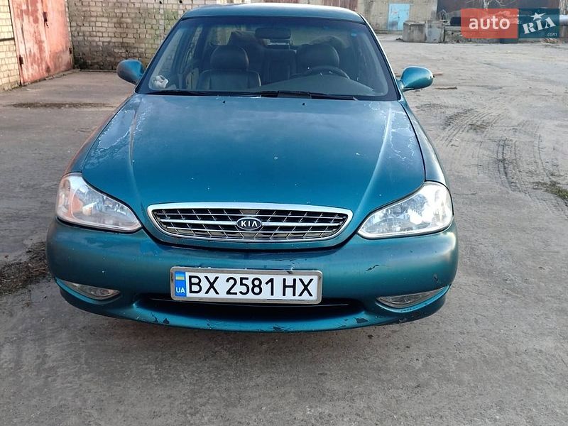 Седан Kia Clarus 1998 в Нетешине