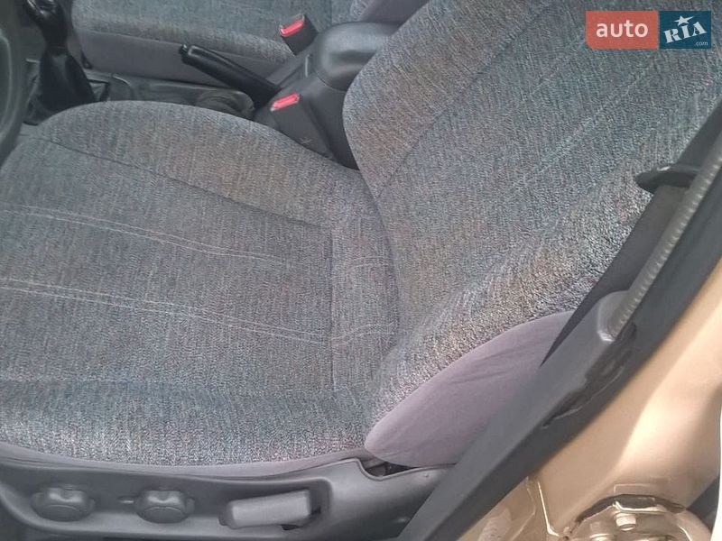 Седан Kia Clarus 1997 в Черкассах