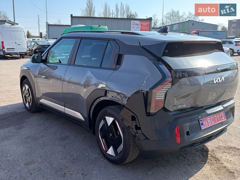 Позашляховик / Кросовер Kia EV3 2025 в Рівному