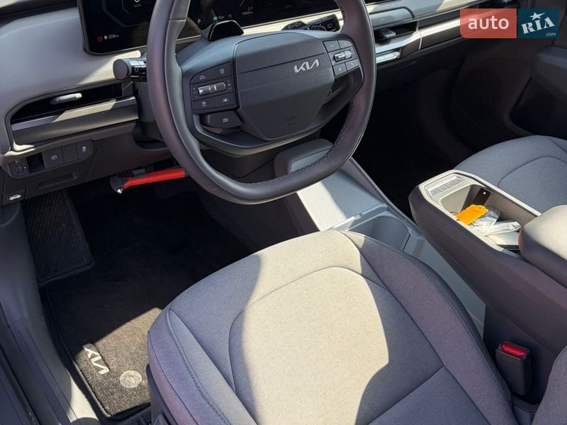 Позашляховик / Кросовер Kia EV3 2025 в Рівному
