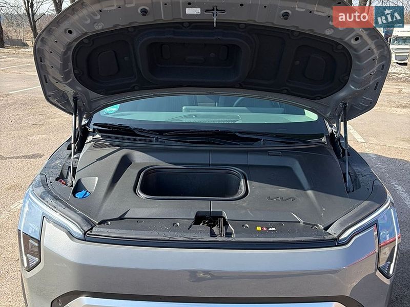 Позашляховик / Кросовер Kia EV3 2025 в Рівному