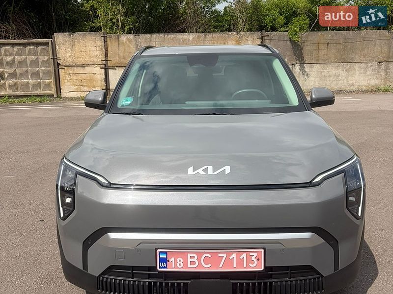 Внедорожник / Кроссовер Kia EV3 2025 в Ровно