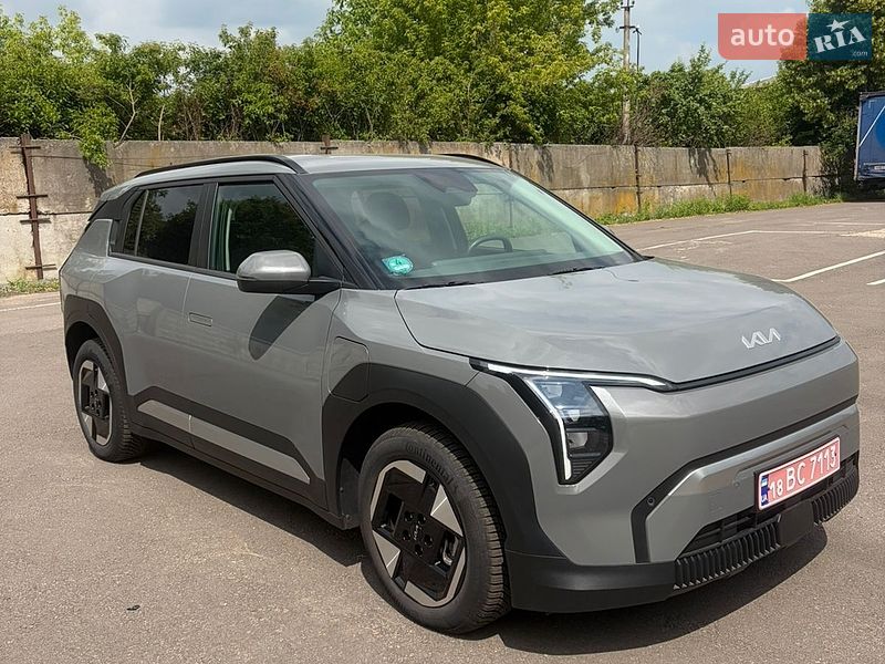 Внедорожник / Кроссовер Kia EV3 2025 в Ровно
