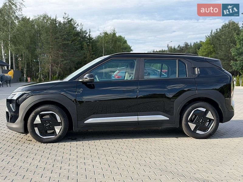 Позашляховик / Кросовер Kia EV3 2024 в Ковелі