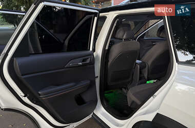 Внедорожник / Кроссовер Kia EV5 2024 в 
