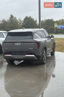 Позашляховик / Кросовер Kia EV5 2024 в 