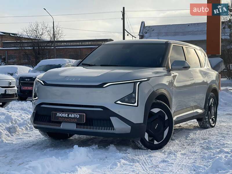 2024 KIA EV5, VIN LJD2BA1FXR0002734:plate — zdjęcie 1 (autoria)