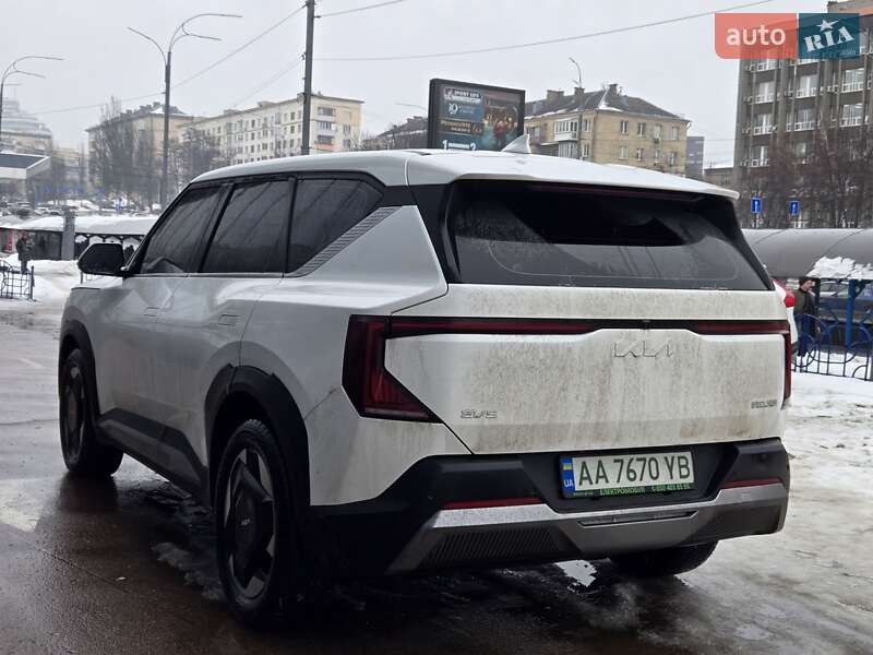 Позашляховик / Кросовер Kia EV5 2024 в Києві