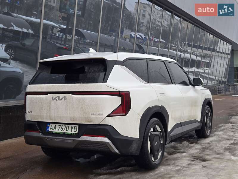 Позашляховик / Кросовер Kia EV5 2024 в Києві