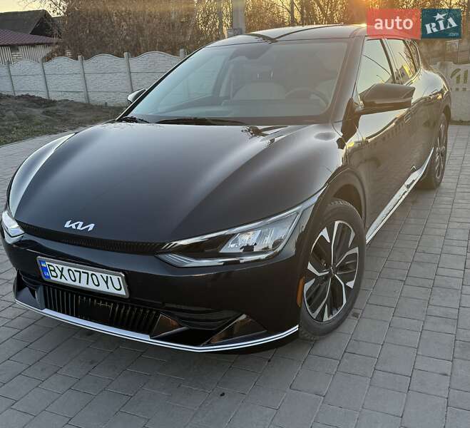 Позашляховик / Кросовер Kia EV6 2022 в 