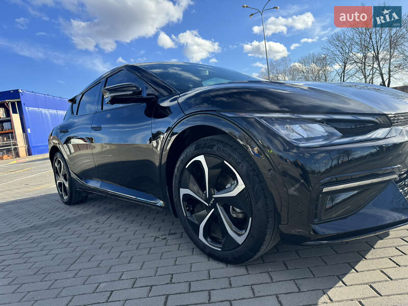 Внедорожник / Кроссовер Kia EV6 2021 в Ивано-Франковске