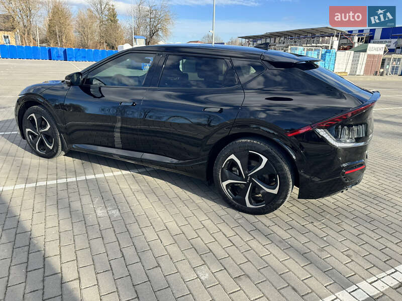 Внедорожник / Кроссовер Kia EV6 2021 в Ивано-Франковске