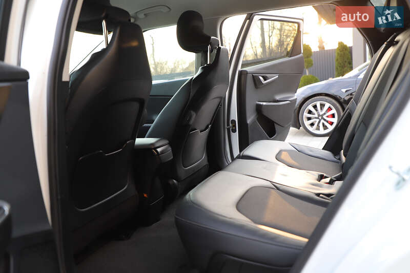 Внедорожник / Кроссовер Kia EV6 2022 в Дрогобыче