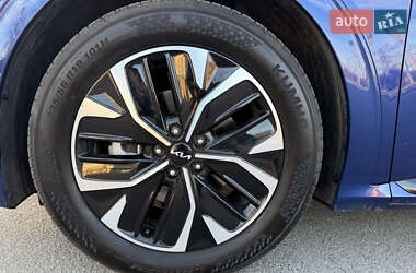 Позашляховик / Кросовер Kia EV6 2024 в 
