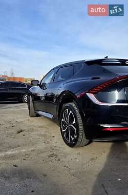 Позашляховик / Кросовер Kia EV6 2023 в 