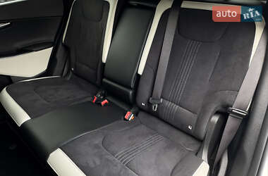 Внедорожник / Кроссовер Kia EV6 2023 в 