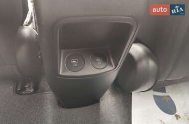 Внедорожник / Кроссовер Kia EV6 2023 в 