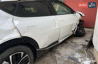 Позашляховик / Кросовер Kia EV6 2022 в 