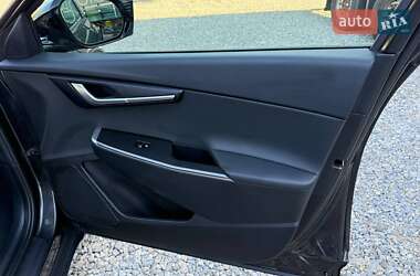 Позашляховик / Кросовер Kia EV6 2023 в 