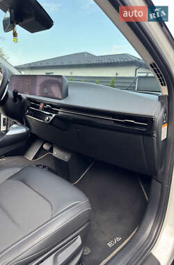 Позашляховик / Кросовер Kia EV6 2022 в 