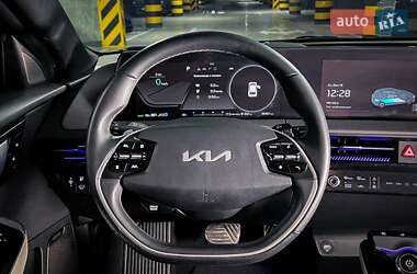 Внедорожник / Кроссовер Kia EV6 2022 в 