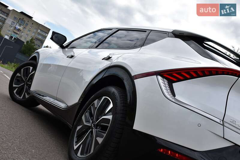 Внедорожник / Кроссовер Kia EV6 2022 в Дрогобыче