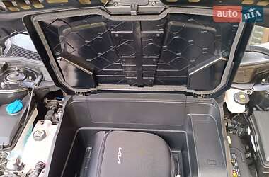 Внедорожник / Кроссовер Kia EV6 2022 в 
