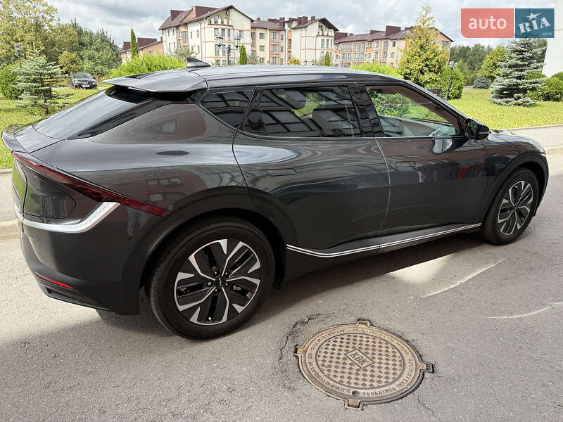 Внедорожник / Кроссовер Kia EV6 2024 в Ровно
