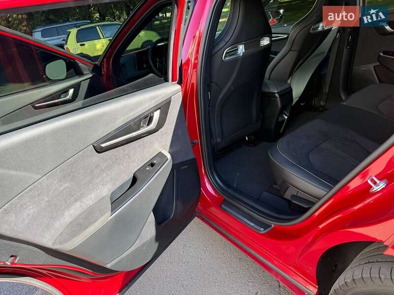 Внедорожник / Кроссовер Kia EV6 2023 в Ровно