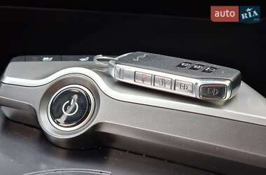 Внедорожник / Кроссовер Kia EV6 2022 в 