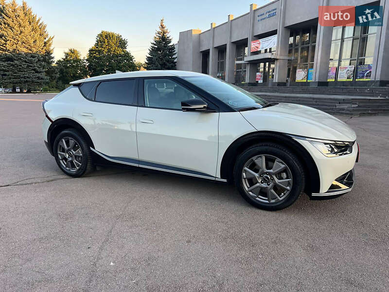 Внедорожник / Кроссовер Kia EV6 2021 в 