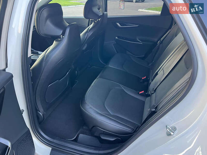Внедорожник / Кроссовер Kia EV6 2021 в Ровно