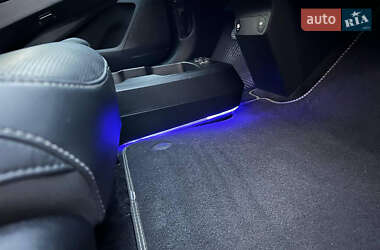 Внедорожник / Кроссовер Kia EV6 2021 в 