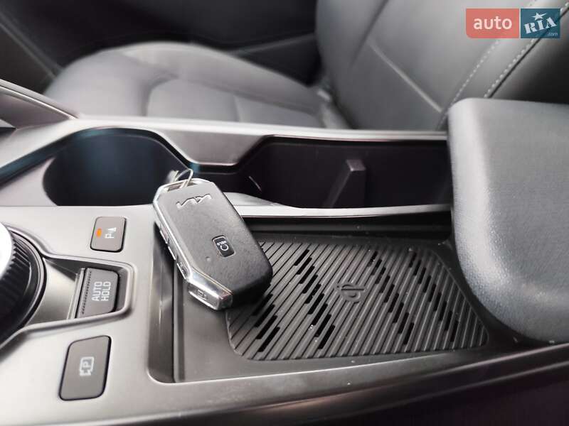 Внедорожник / Кроссовер Kia EV6 2022 в Киеве